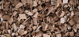 Holz speichert solaren Sommerstrom